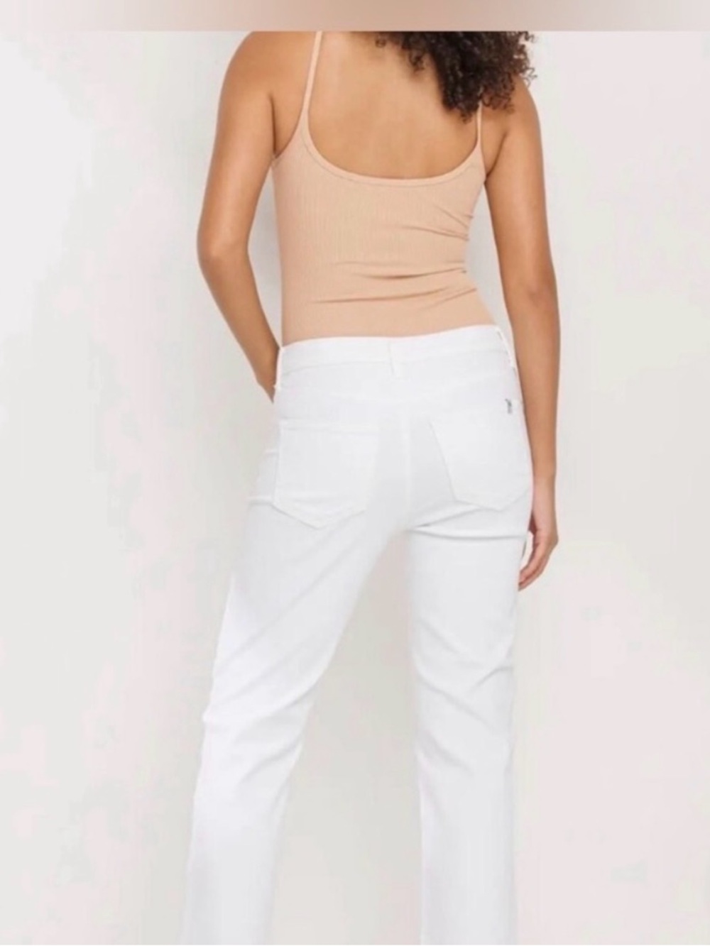 Cello White Flare High-Rise Jeans Raw Hem New with Tags  Size 9 - Picture 3 of 7